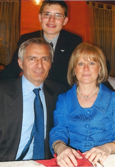 Andrea con mamma e papà